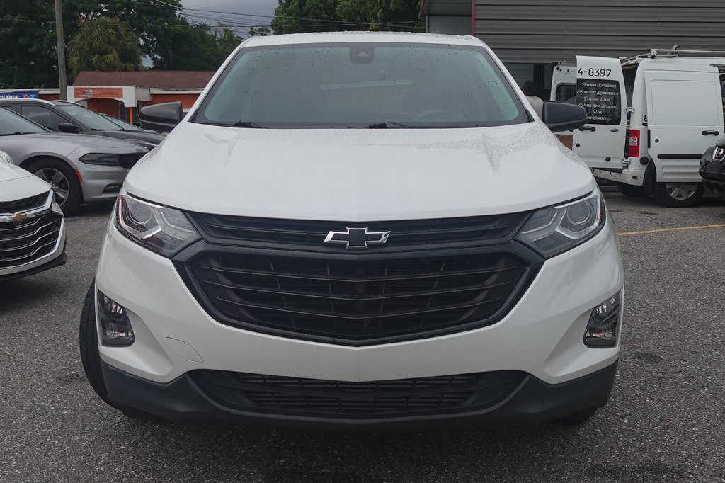 Photo 3 of this CHEVROLET EQUINOX