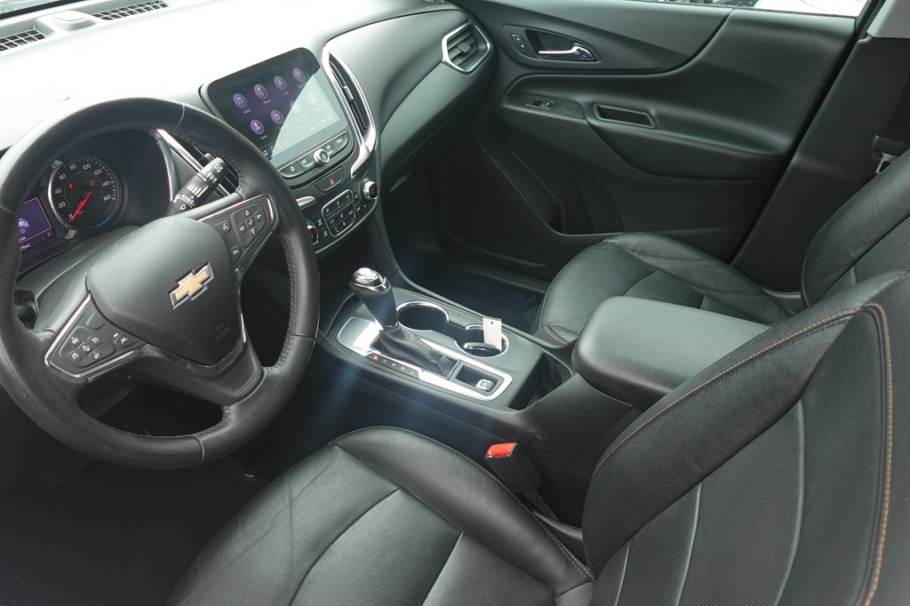 Photo 13 of this CHEVROLET EQUINOX