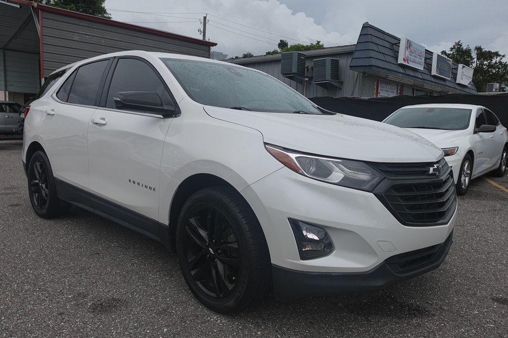 Photo 4 of this CHEVROLET EQUINOX