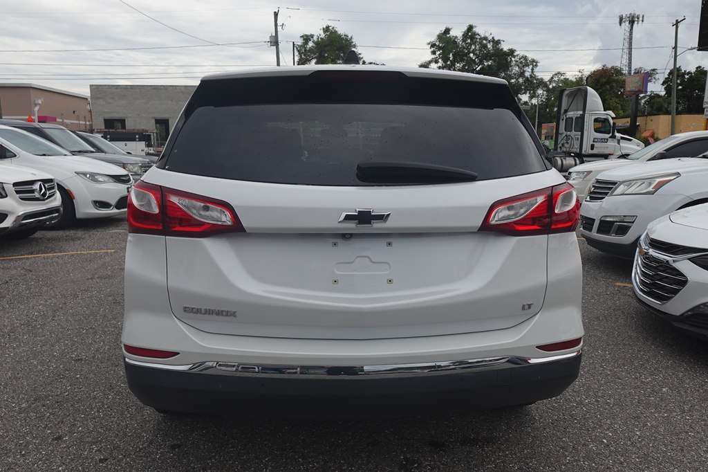 Photo 6 of this CHEVROLET EQUINOX