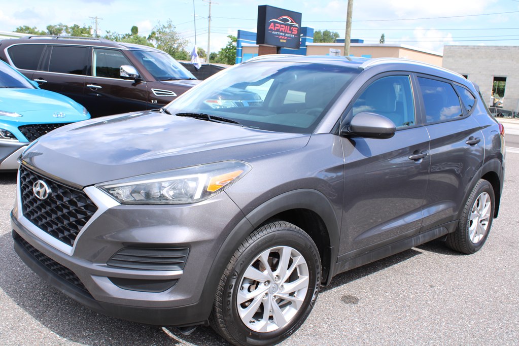 Photo 2 of this HYUNDAI TUCSON