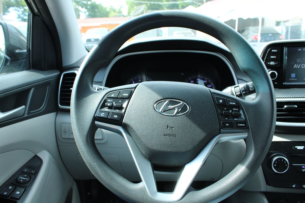 Photo 12 of this HYUNDAI TUCSON