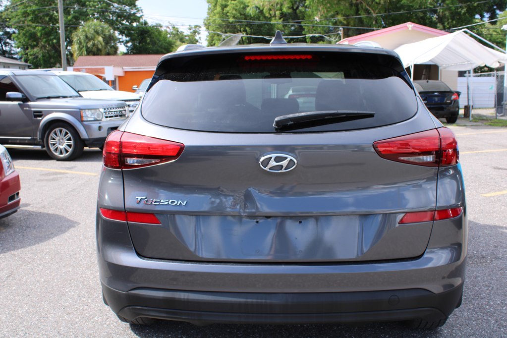 Photo 6 of this HYUNDAI TUCSON