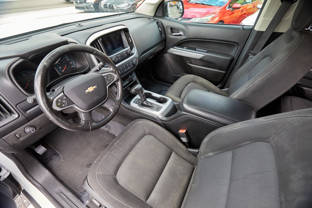 Photo 11 of this CHEVROLET COLORADO