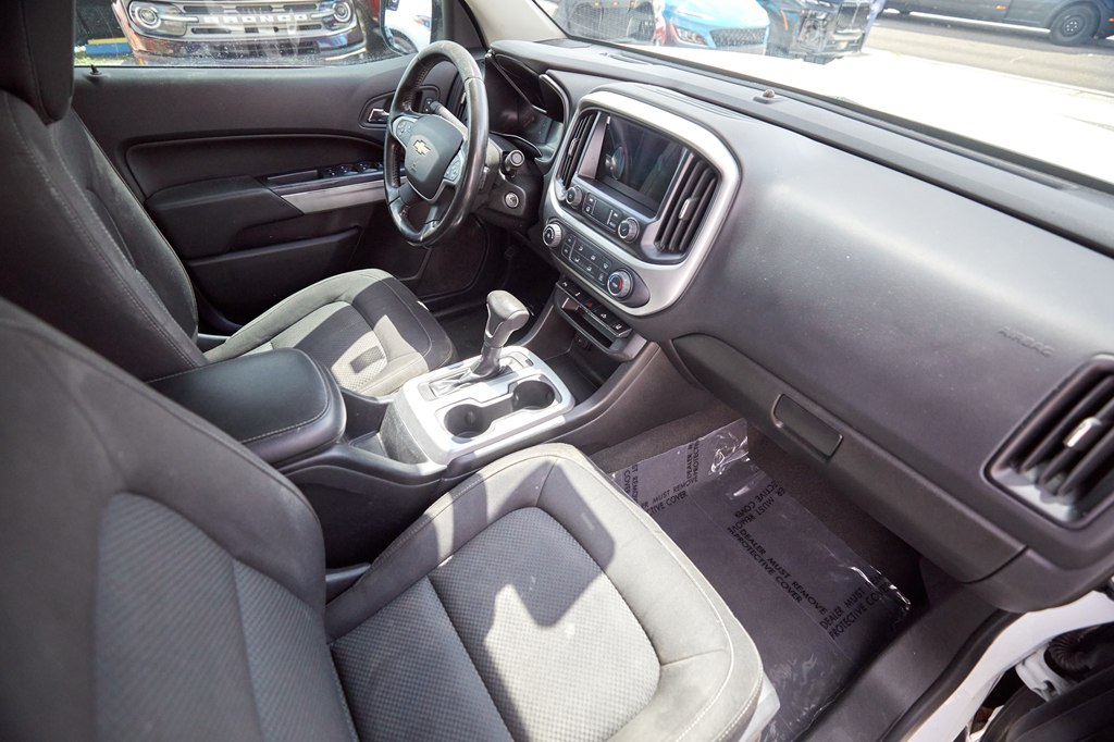 Photo 14 of this CHEVROLET COLORADO