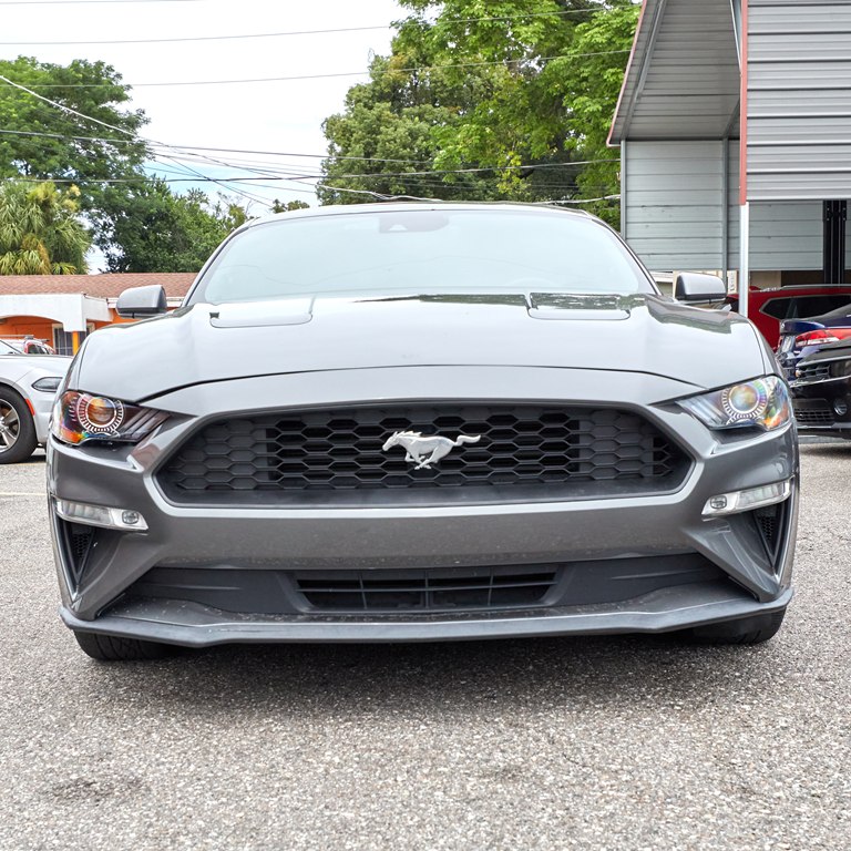 Photo 2 of this FORD MUSTANG