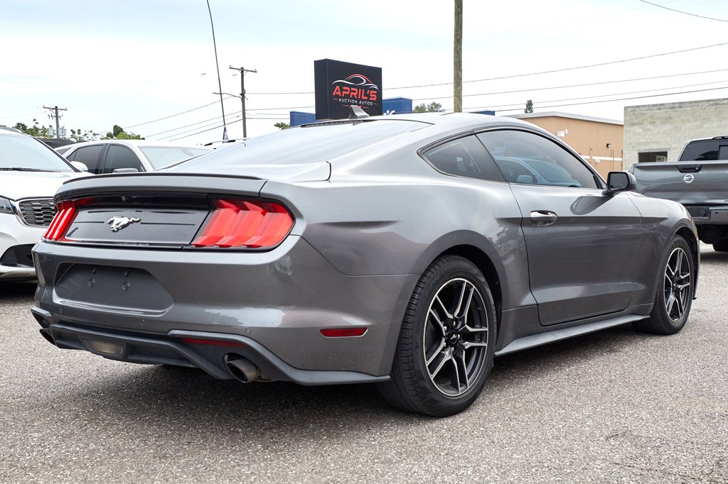Photo 5 of this FORD MUSTANG