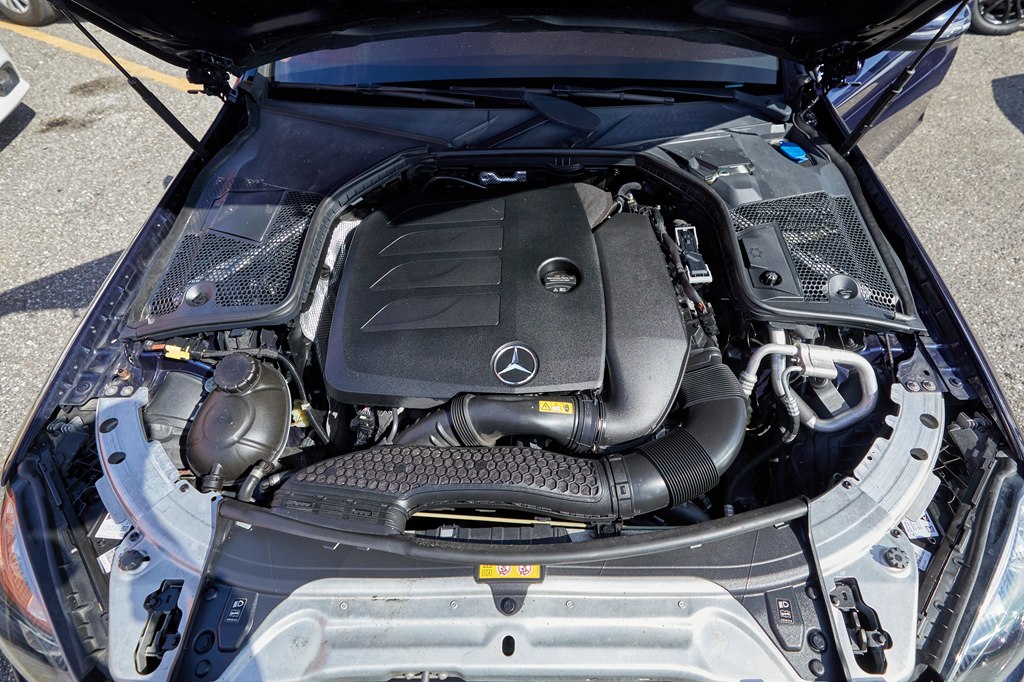 Photo 9 of this MERCEDES-BENZ C-CLASS