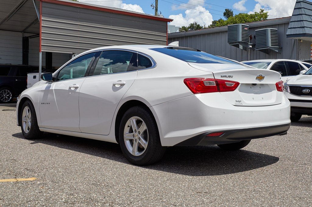 Photo 7 of this CHEVROLET MALIBU