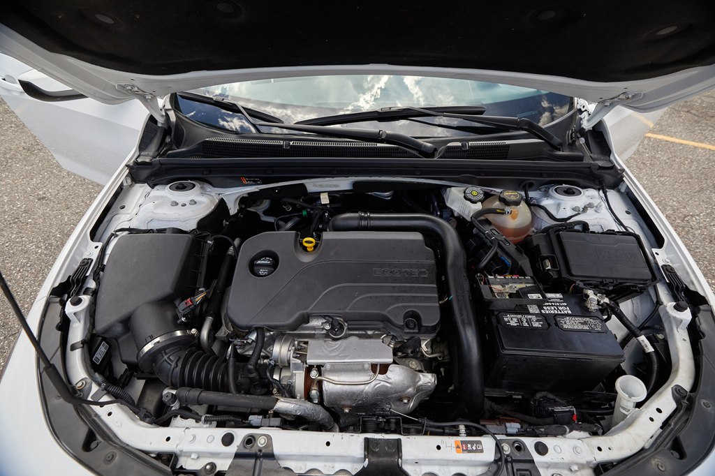 Photo 9 of this CHEVROLET MALIBU