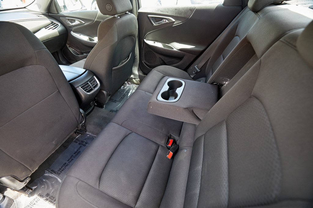 Photo 16 of this CHEVROLET MALIBU