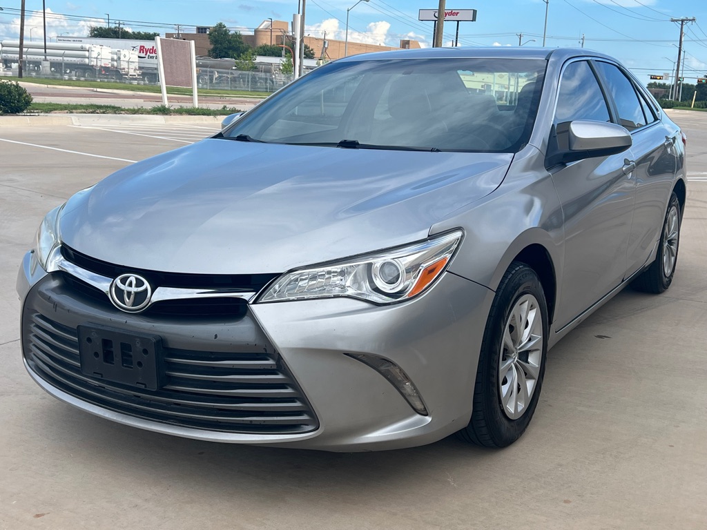 Silver 2017 Toyota Camry LE Sedan Front-Wheel Drive Automatic