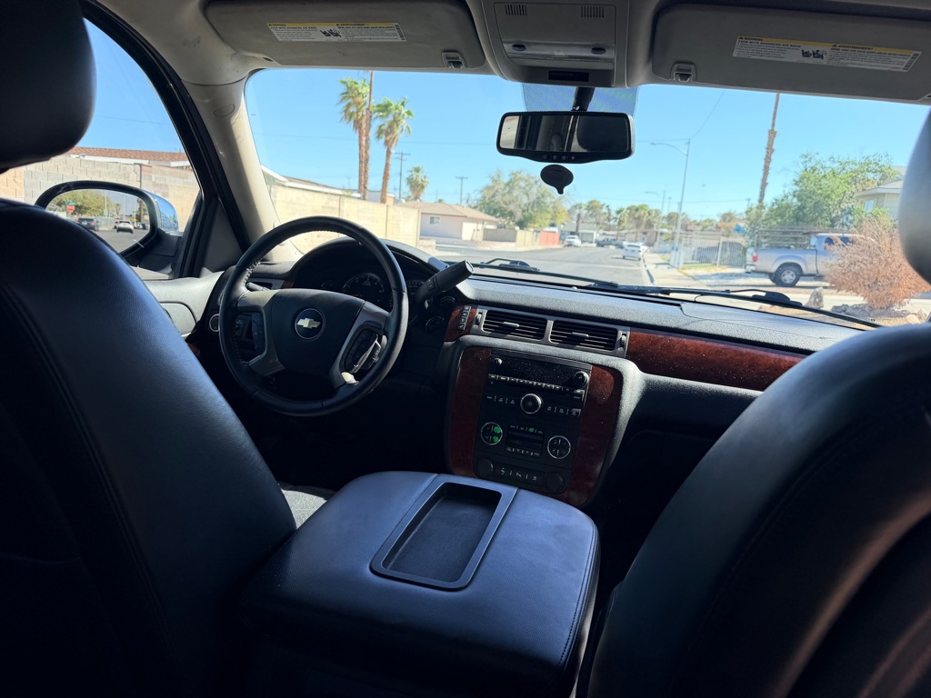 Photo 9 of this CHEVROLET AVALANCHE