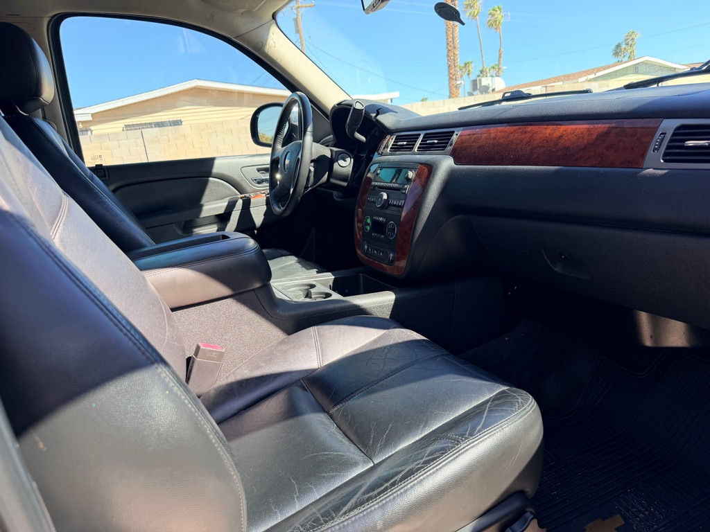 Photo 7 of this CHEVROLET AVALANCHE