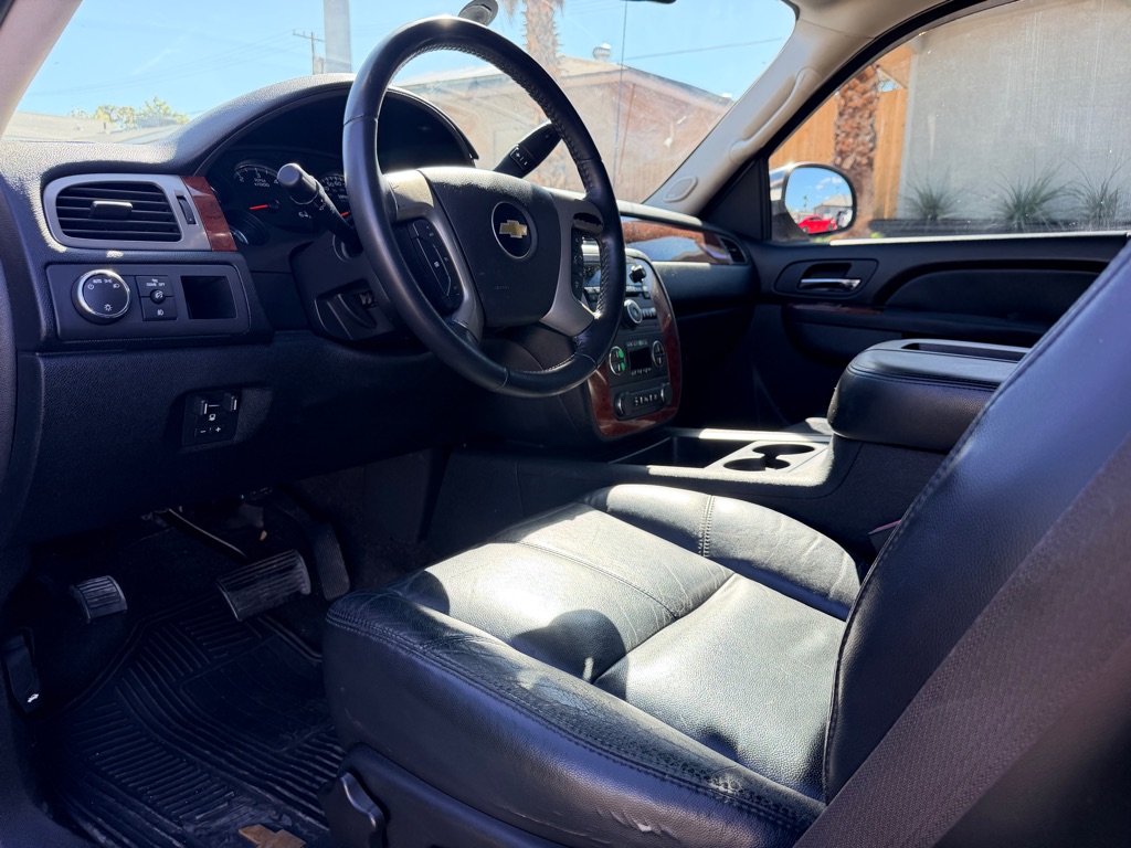 Photo 5 of this CHEVROLET AVALANCHE