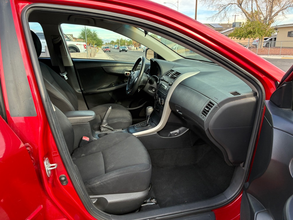 Photo 7 of this TOYOTA COROLLA
