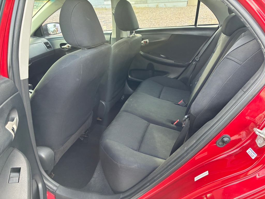 Photo 6 of this TOYOTA COROLLA