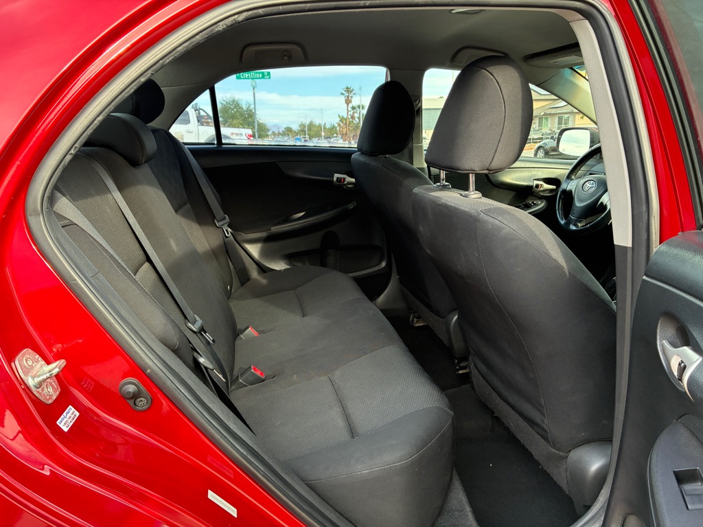 Photo 8 of this TOYOTA COROLLA
