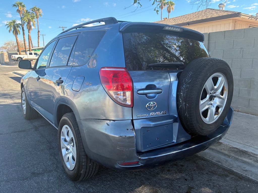 Photo 4 of this TOYOTA RAV4