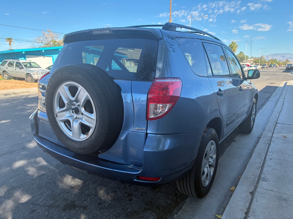 Photo 2 of this TOYOTA RAV4