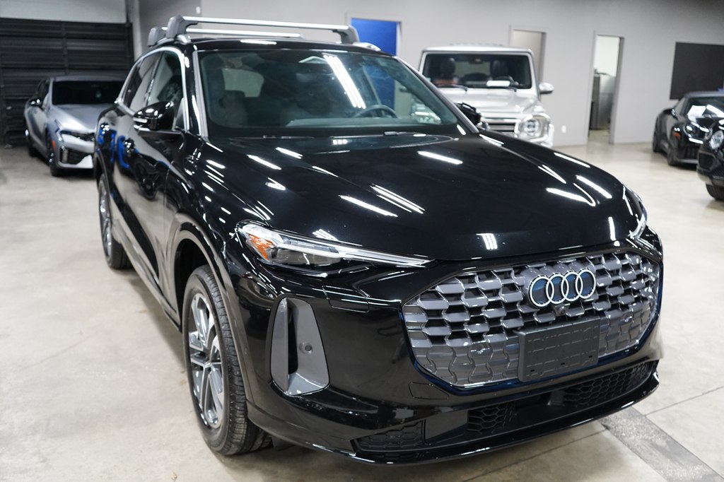 Black 2025 Audi Q5 SUV / Crossover All-Wheel Drive 7-Speed Automatic