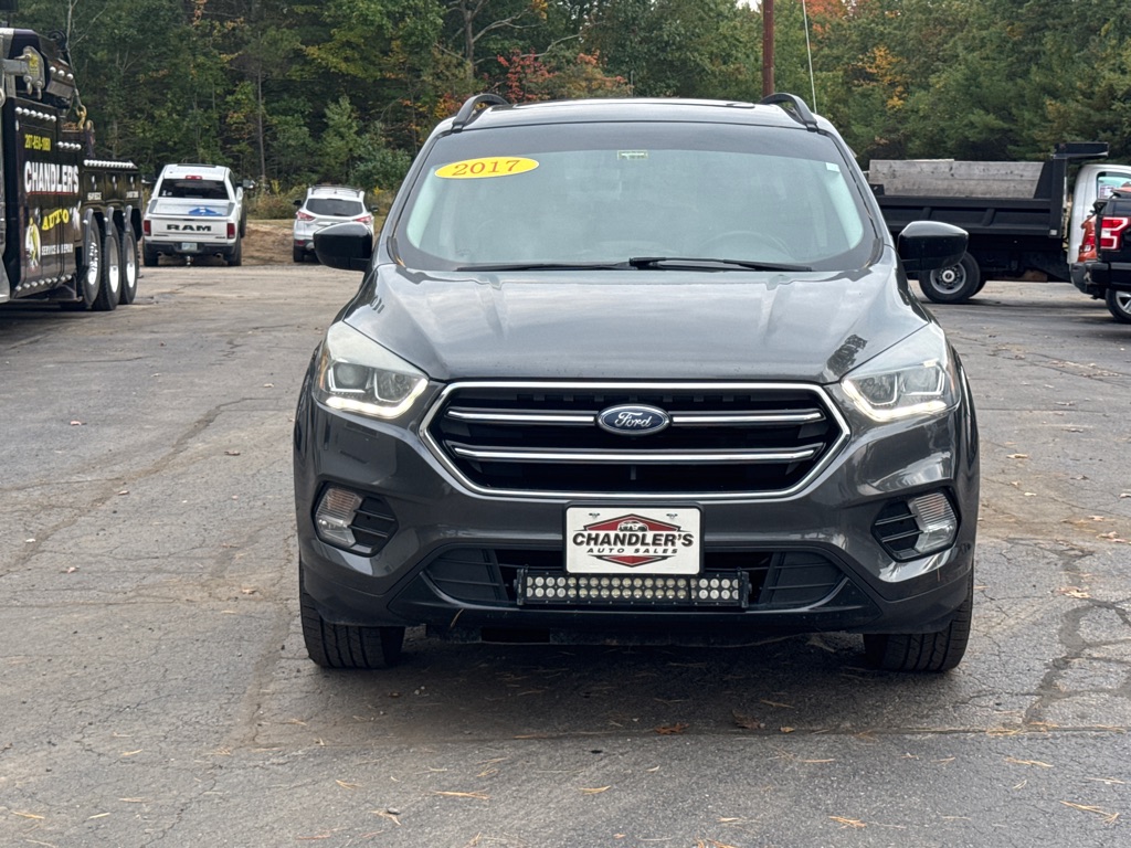 Photo 2 of this FORD ESCAPE