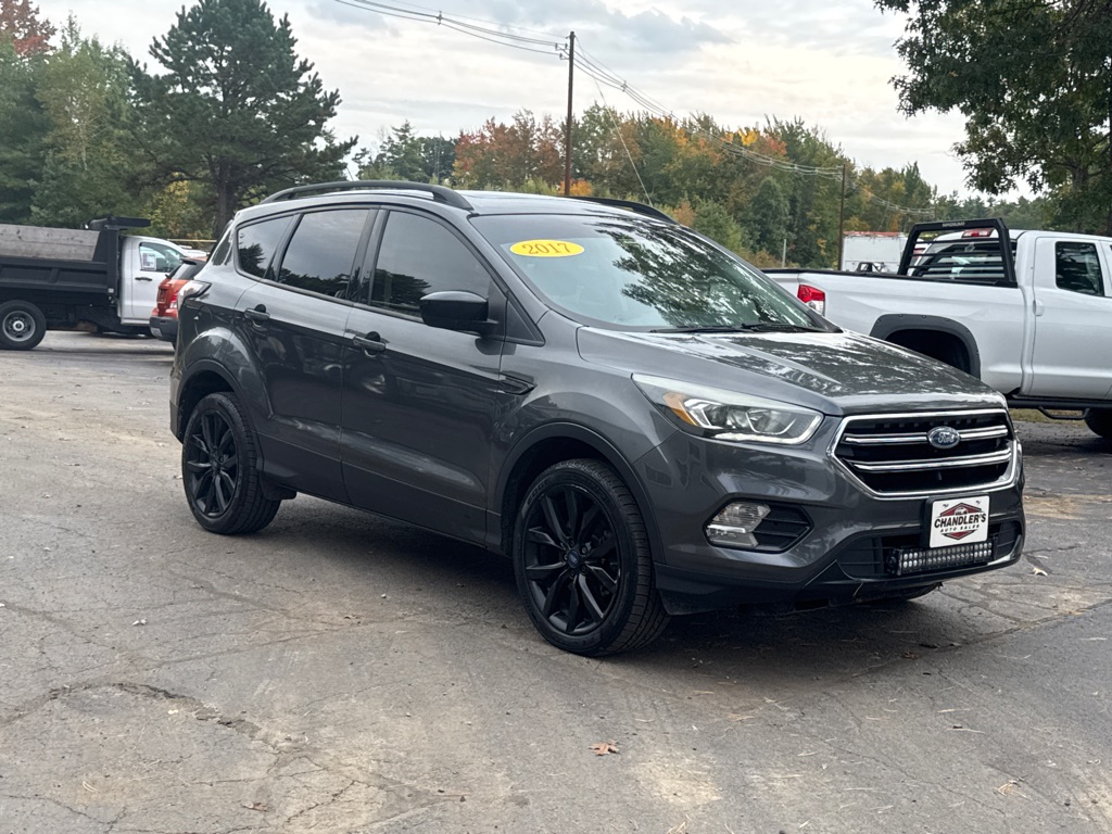 Photo 3 of this FORD ESCAPE