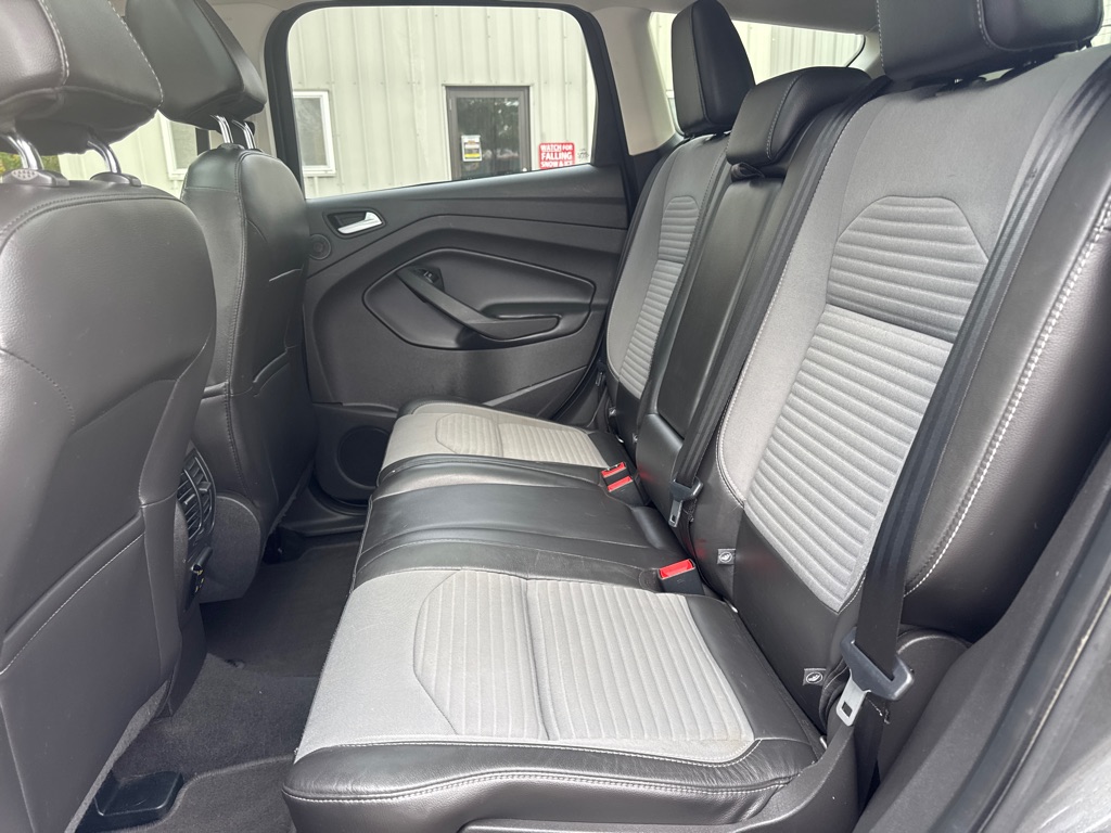 Photo 14 of this FORD ESCAPE