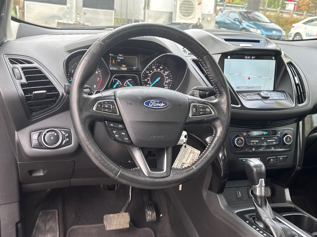 Photo 15 of this FORD ESCAPE