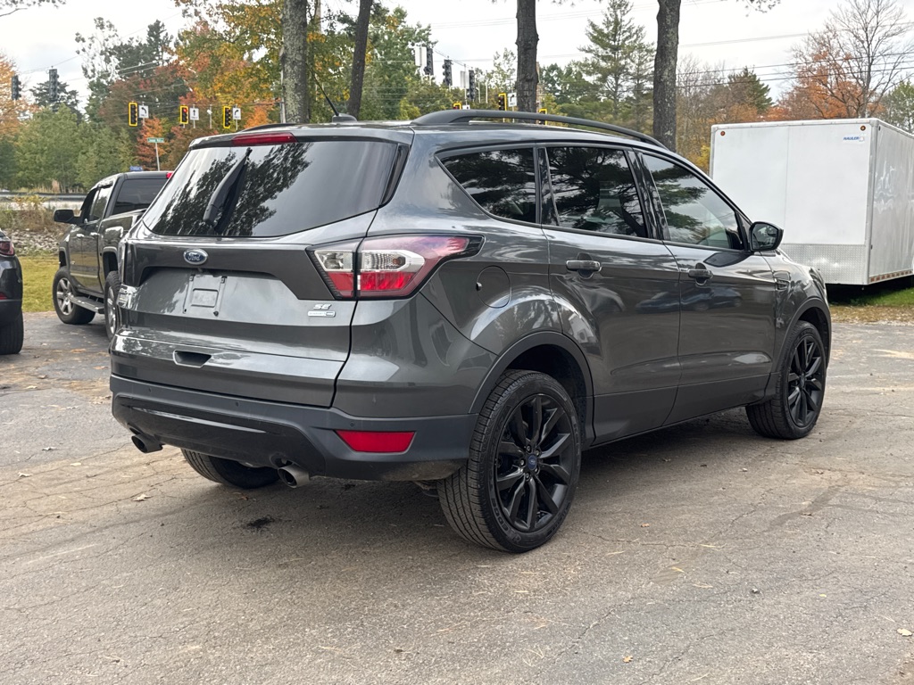 Photo 5 of this FORD ESCAPE