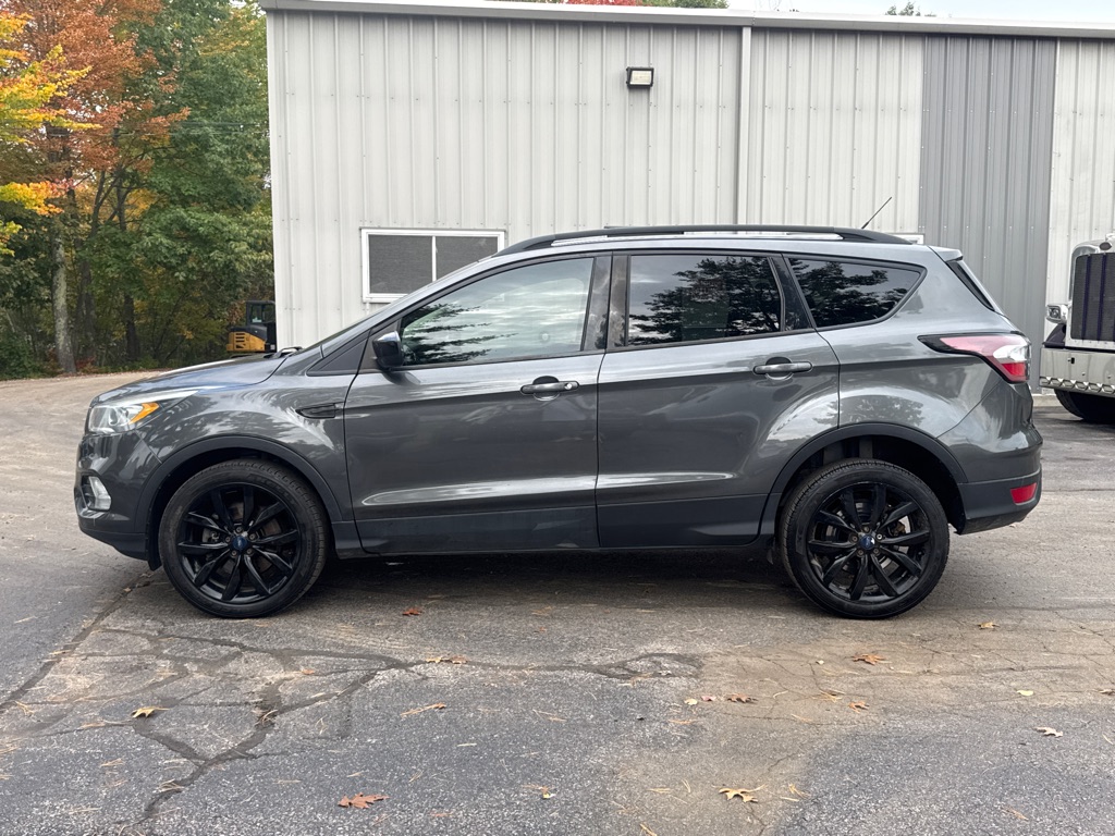 Photo 8 of this FORD ESCAPE
