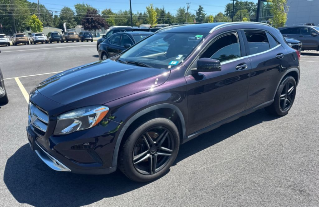 Photo 2 of this MERCEDES-BENZ GLA