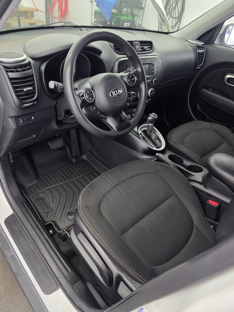 Photo 22 of this KIA SOUL