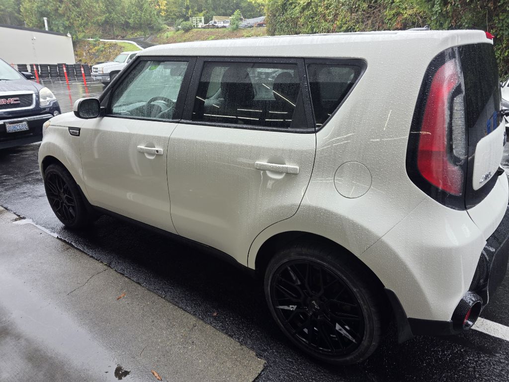 Photo 15 of this KIA SOUL