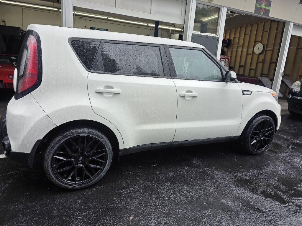Photo 26 of this KIA SOUL
