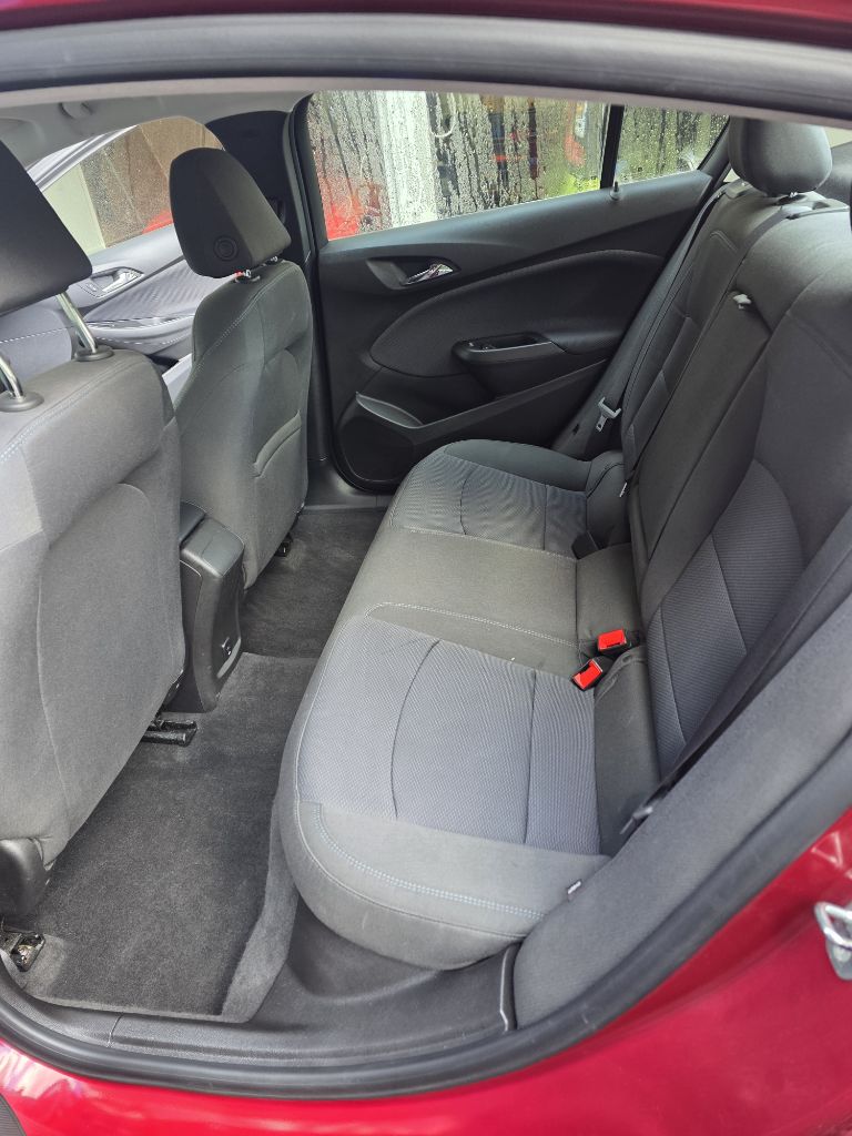 Photo 20 of this CHEVROLET CRUZE