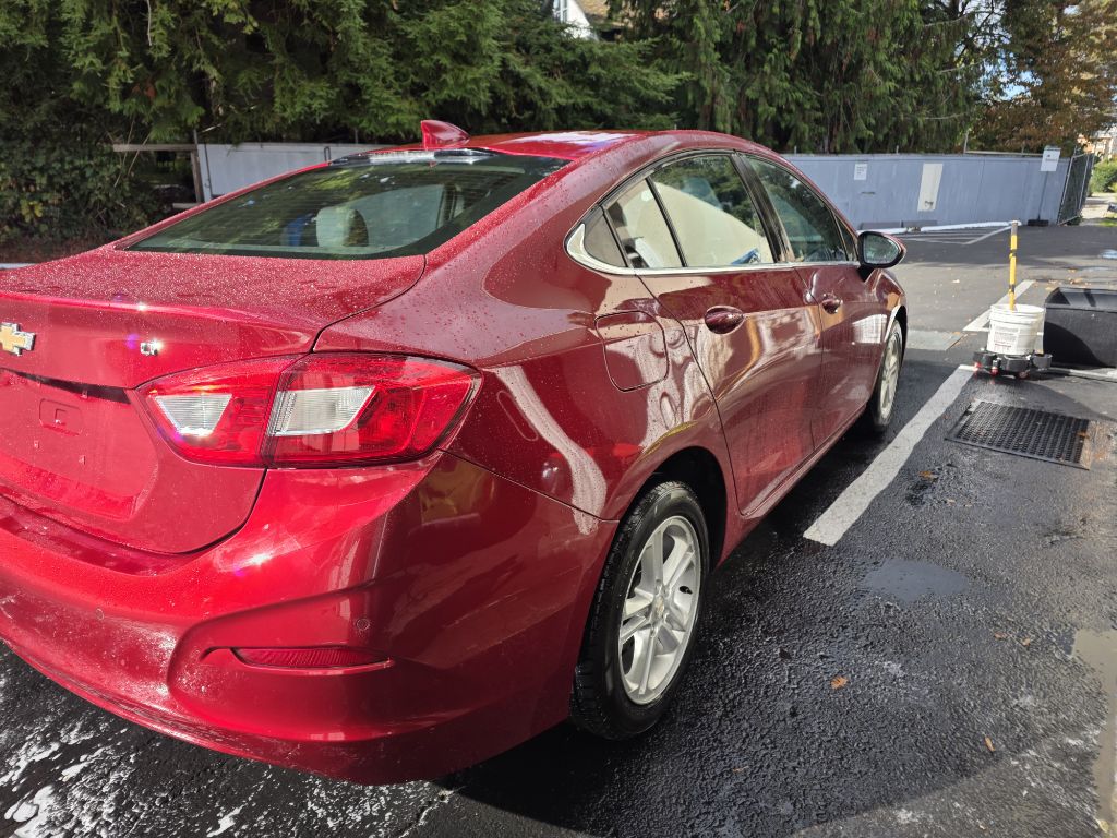 Photo 8 of this CHEVROLET CRUZE