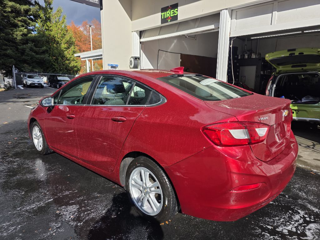 Photo 9 of this CHEVROLET CRUZE