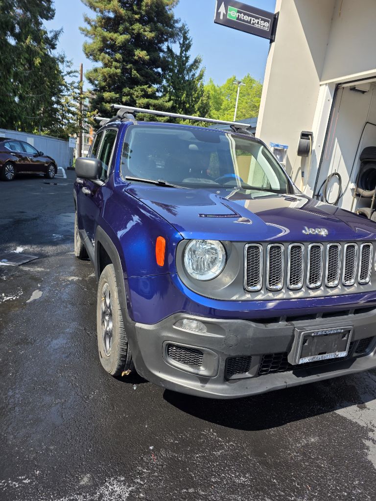 Photo 6 of this JEEP RENEGADE