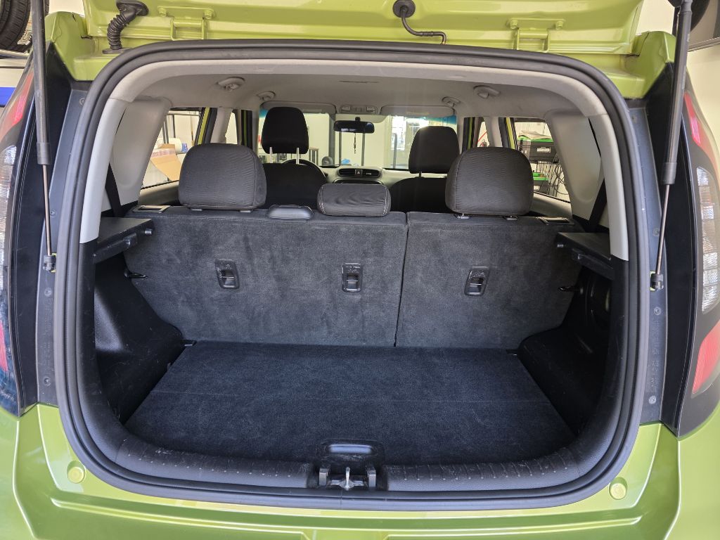 Photo 22 of this KIA SOUL