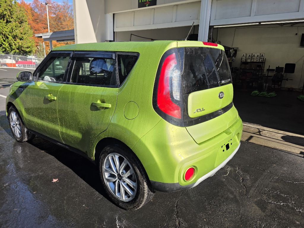 Photo 8 of this KIA SOUL
