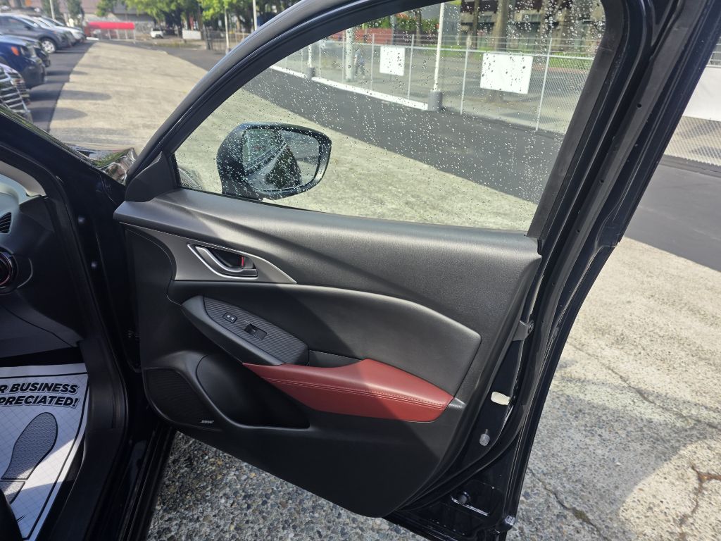Photo 19 of this MAZDA CX-3