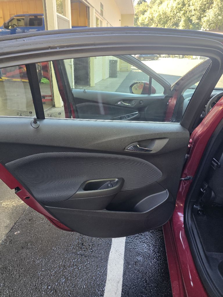 Photo 17 of this CHEVROLET CRUZE