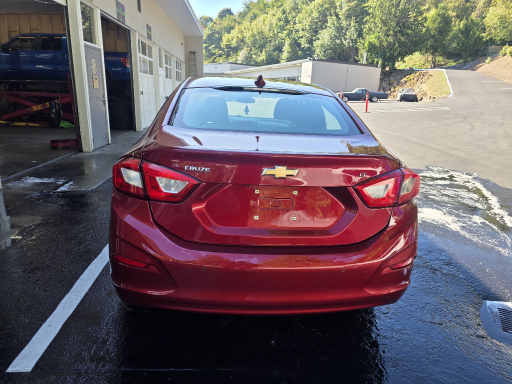 Photo 11 of this CHEVROLET CRUZE