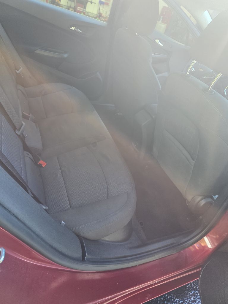 Photo 18 of this CHEVROLET CRUZE