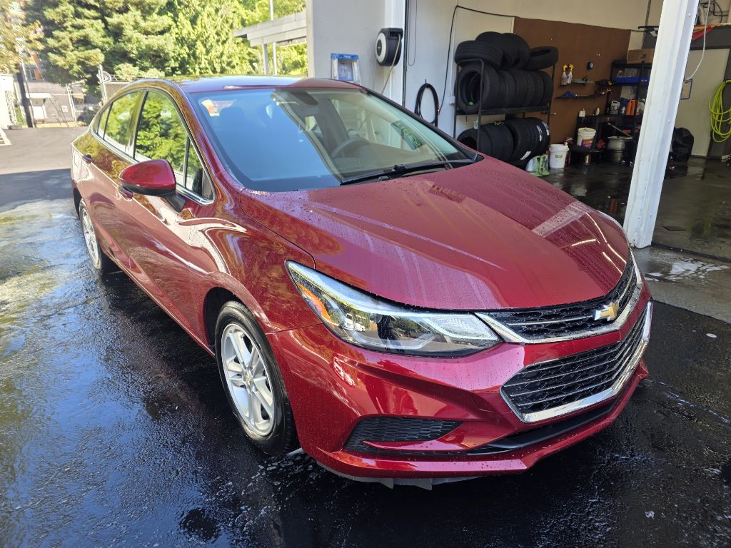 Photo 3 of this CHEVROLET CRUZE