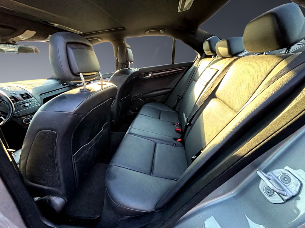 Photo 13 of this MERZ C-CLASS