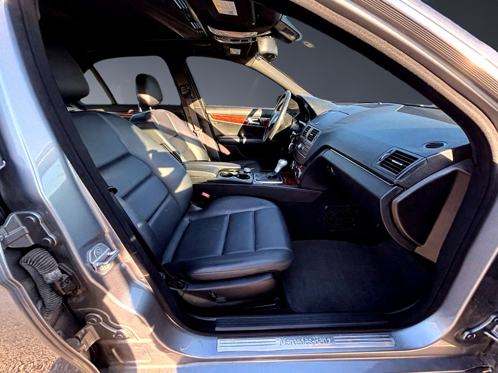 Photo 10 of this MERZ C-CLASS