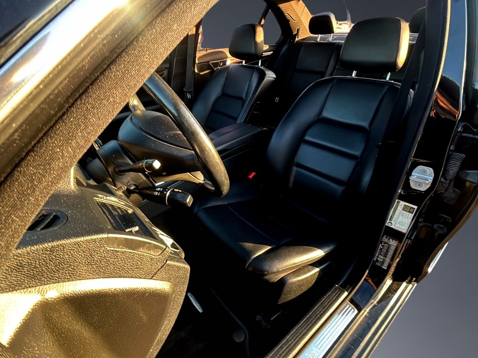 Photo 9 of this MERZ C300