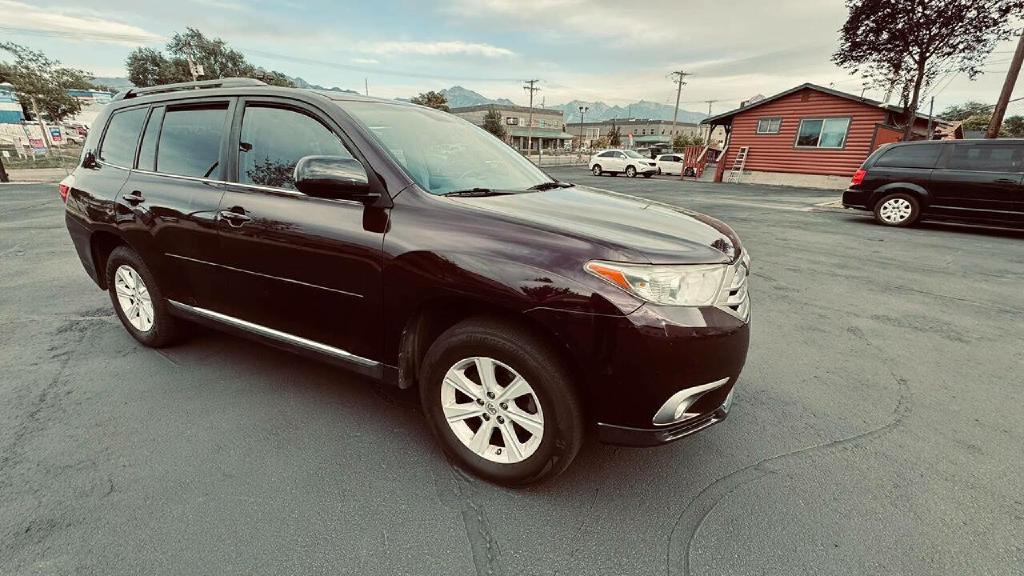 Photo 2 of this TOYOTA HIGHLANDER